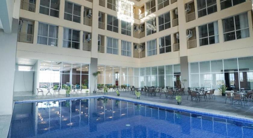My Tower Hotel Surabaya Eksteriør billede